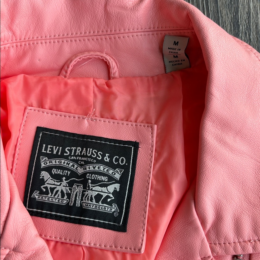 NWOT Levi’s Faux Leather Moto Jacket - Picture 2 of 7